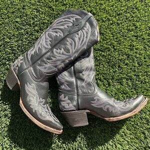 Women's Laredo Black Embroidered Cowboy Boots 8.5